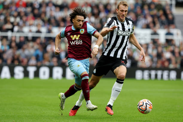 他俱乐部和 他俱乐部和