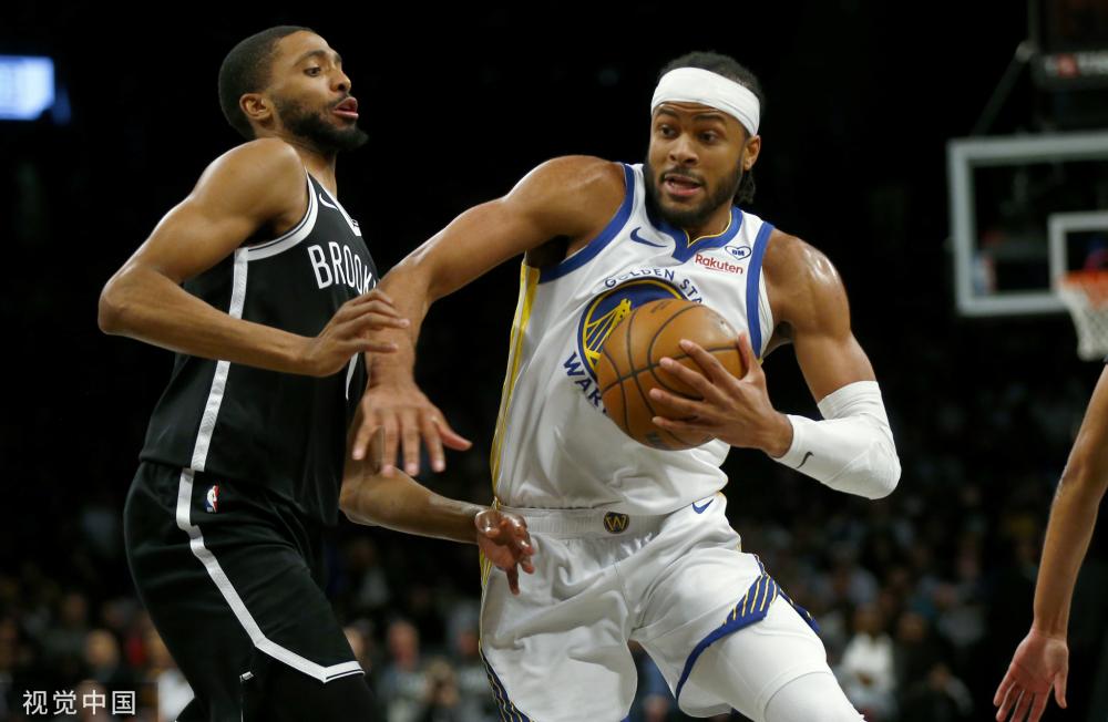 随着时间的 随着时间的